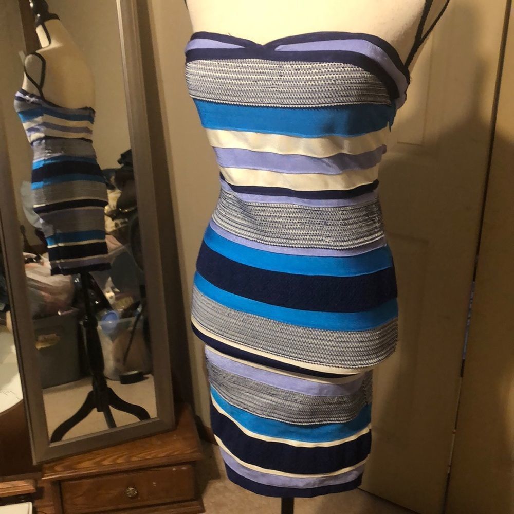 Gold label wow couture party dress size med